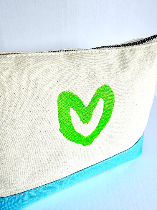 carrie song x tms heart travel pouch (lt blue w/ lime)