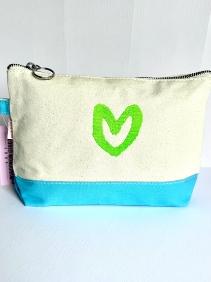 carrie song x tms heart travel pouch (lt blue w/ lime)